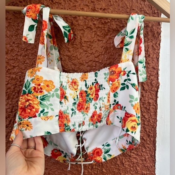 WAYF Floral Print Crop Top, Lace Front, Seamed Cups, Tie Straps, Small - Picture 6 of 6